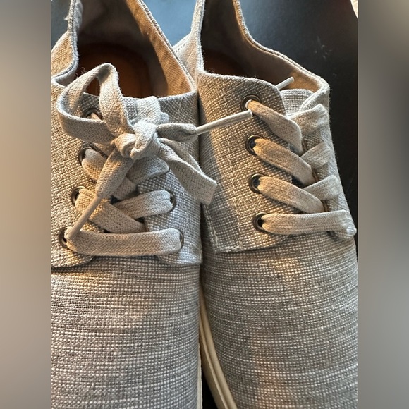 New Public Opinion Men’s Lt Gray Canvas Tennis Shoes - Picture 2 of 10